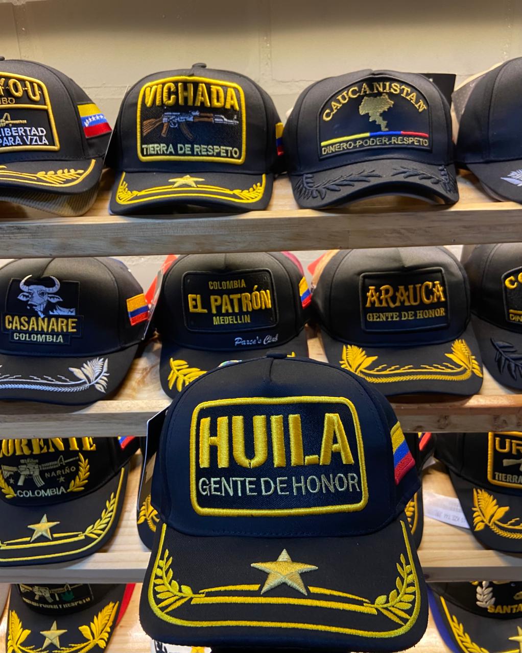 Miniatura 11 de Gorras Departamentales Col - REF: Huila